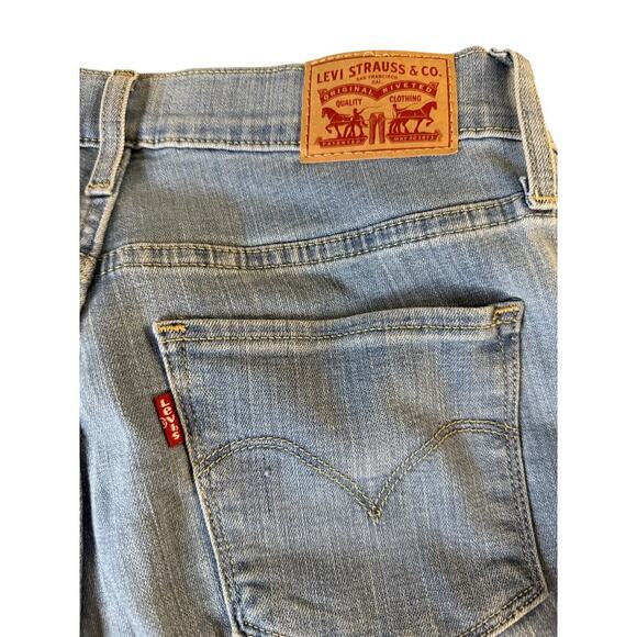Levi's 311 Jeans Women's Size 28x30 Shaping Skinny Light Wash Mid Rise Stretch - Picture 3 of 4